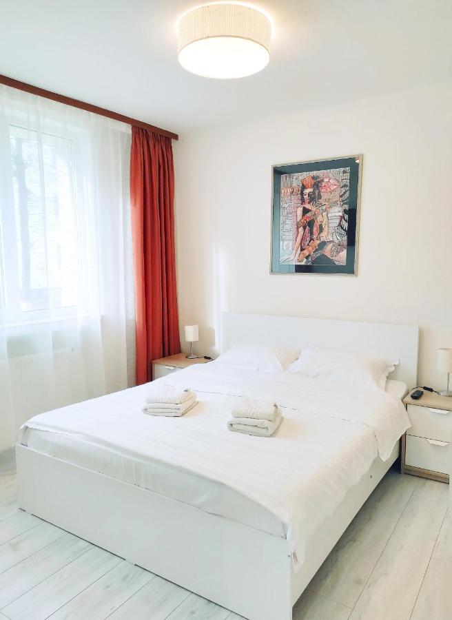 Smart Apartament Piatra Neamt Exterior photo