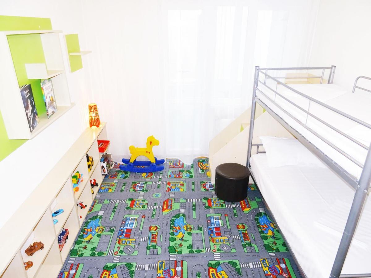Smart Apartament Piatra Neamt Exterior photo